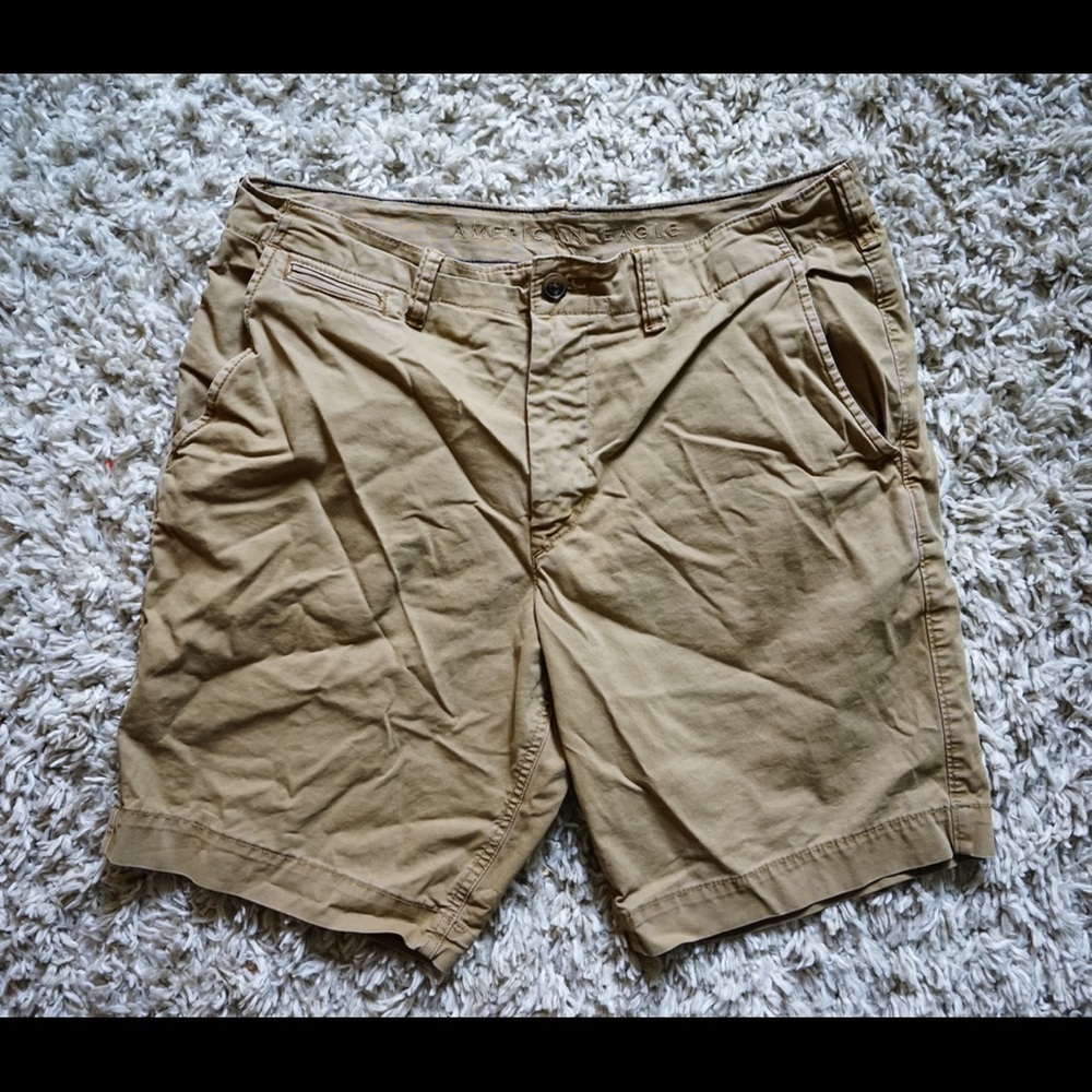 Mens American Eagle khaki shorts